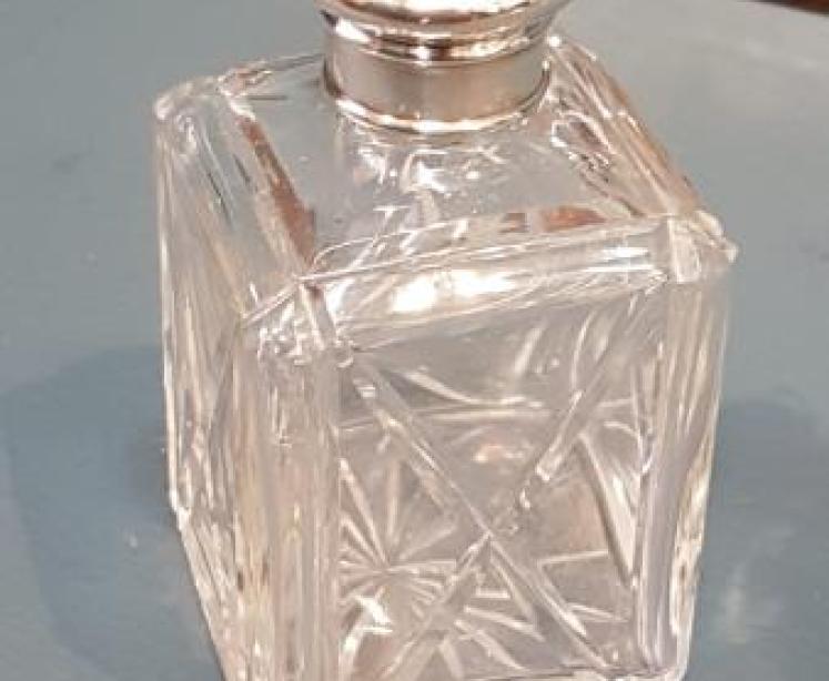 Victorian Coromandel Scent Box with Silver Top Bottles - Image 6