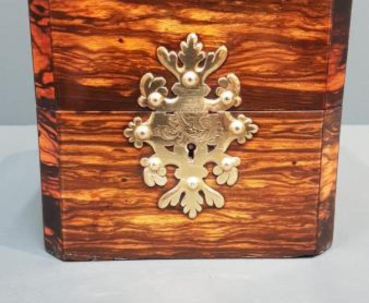 Victorian Coromandel Scent Box with Silver Top Bottles - Image 7