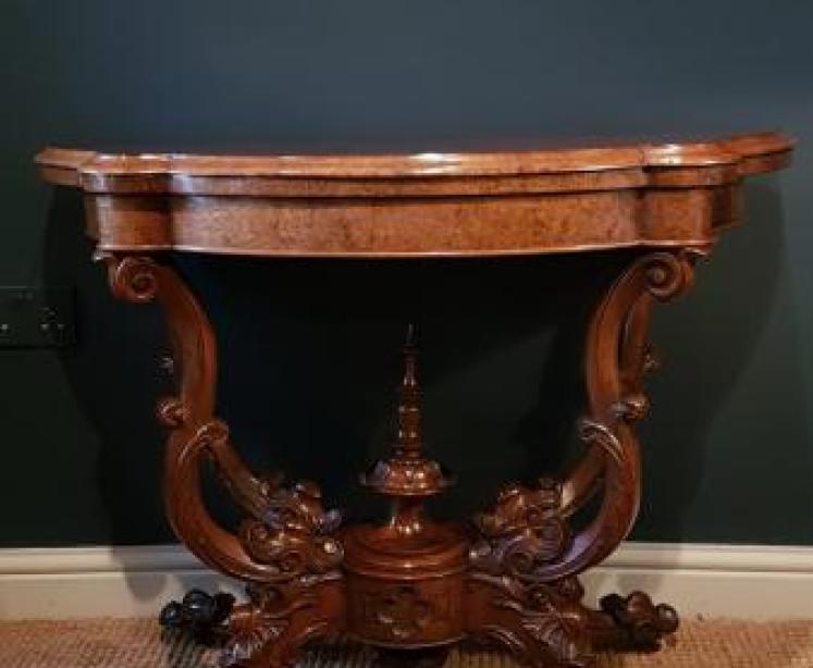 Fine Quality Mid Victorian Burr Walnut Gaming Table - Image 2