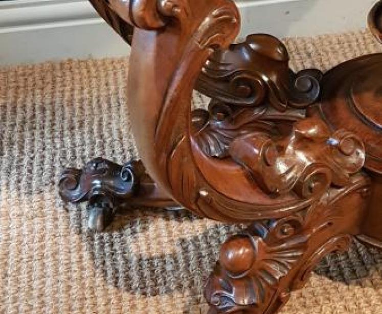 Fine Quality Mid Victorian Burr Walnut Gaming Table - Image 4