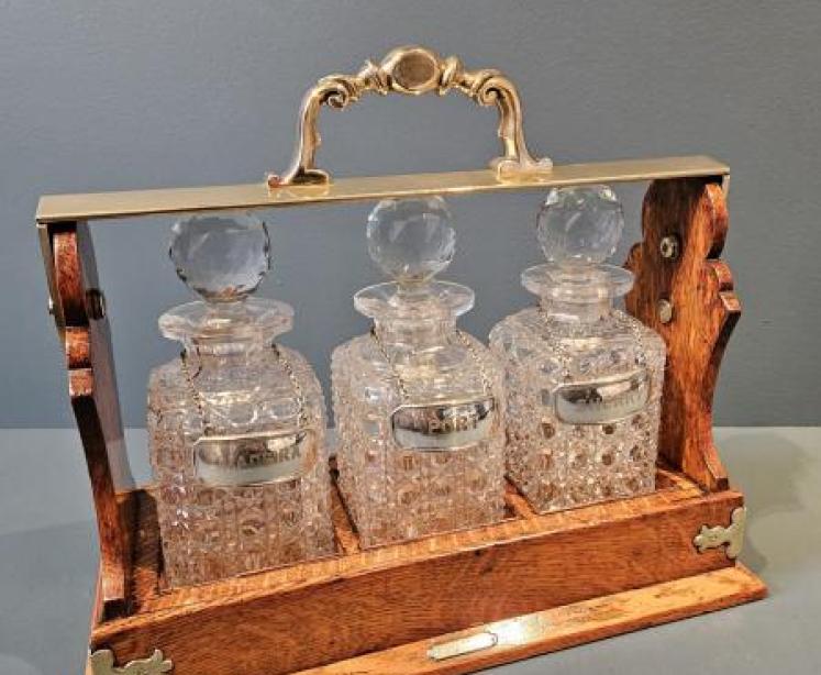Superb Victorian Oak Three Bottle Tantalus - Image 1