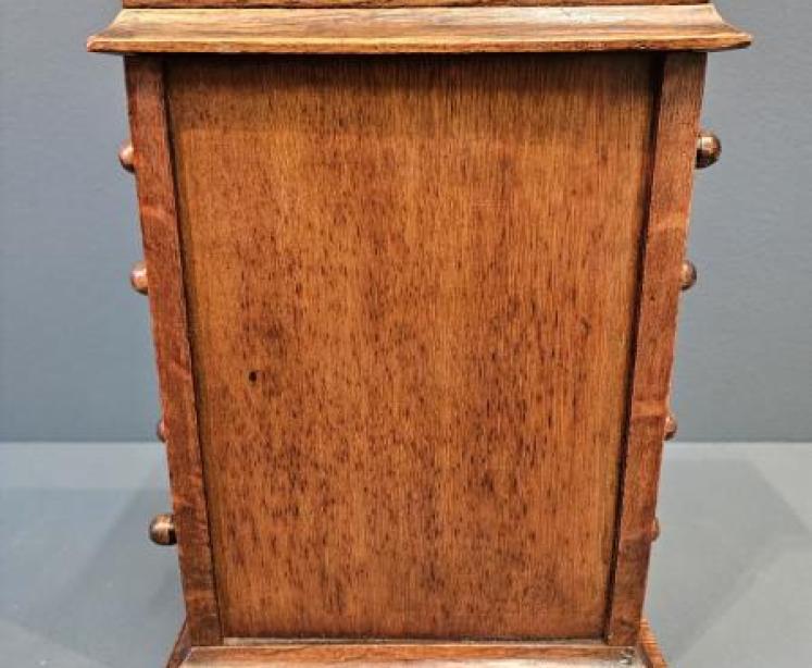 Large Late Victorian Golden Oak Perpetual Desk Calendar - Image 3