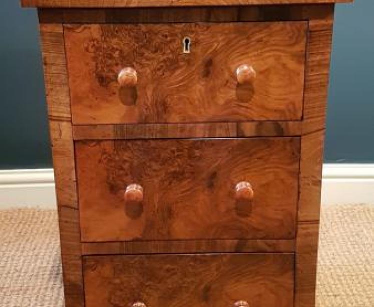 Matching Pair of Victorian Burr Walnut Bedside Chests - Image 6