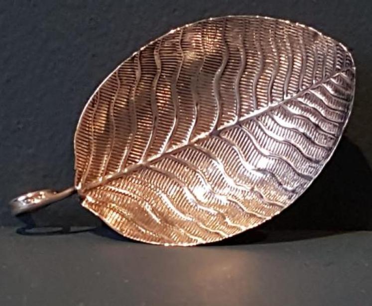 Unusual George III Silver Leaf Caddy Spoon  - Image 1