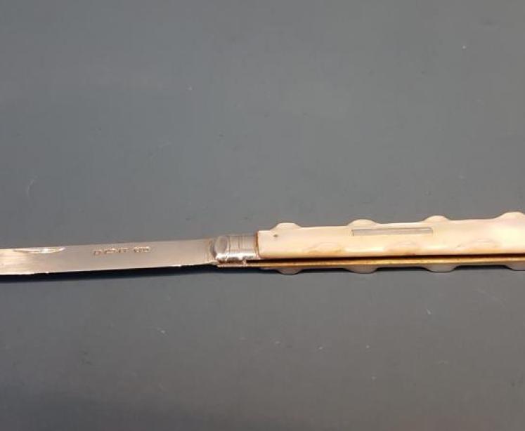 Victorian Silver and Mother of Pearl Pen Knife  - Image 5
