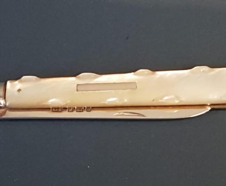 Victorian Silver and Mother of Pearl Pen Knife  - Image 7