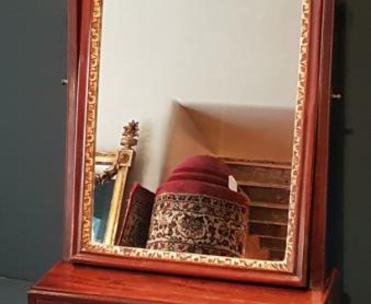 George III Mahogany Toilet Mirror - Image 1