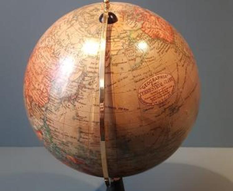 1930's Geographia Globe  - Image 2