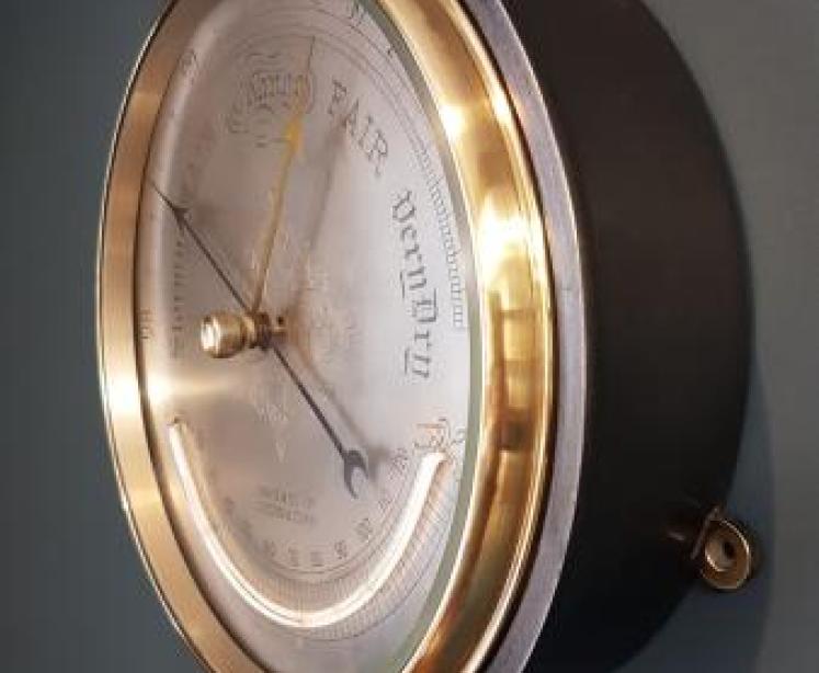 Davis of London Steel Case Marine Barometer - Image 2