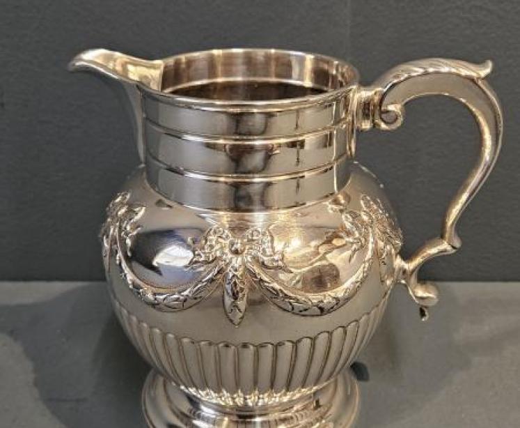 Large Edwardian 400g Silver Jug - Image 1
