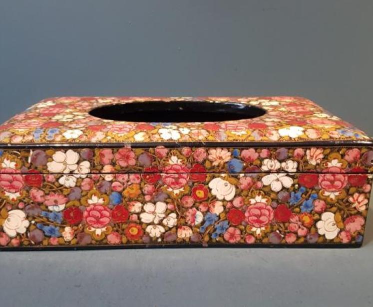 Superb 1930's Kashmiri Tissue Box - Image 4