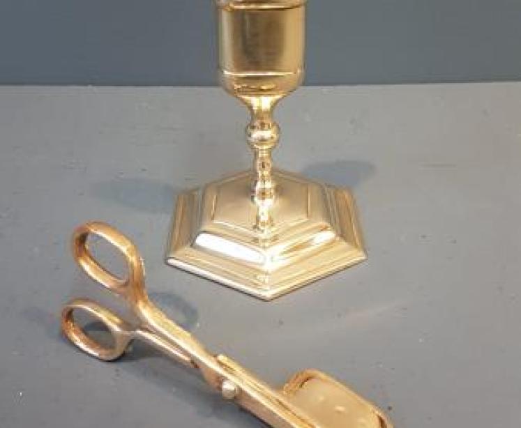 Georgian Snuffers and Stand - Image 2