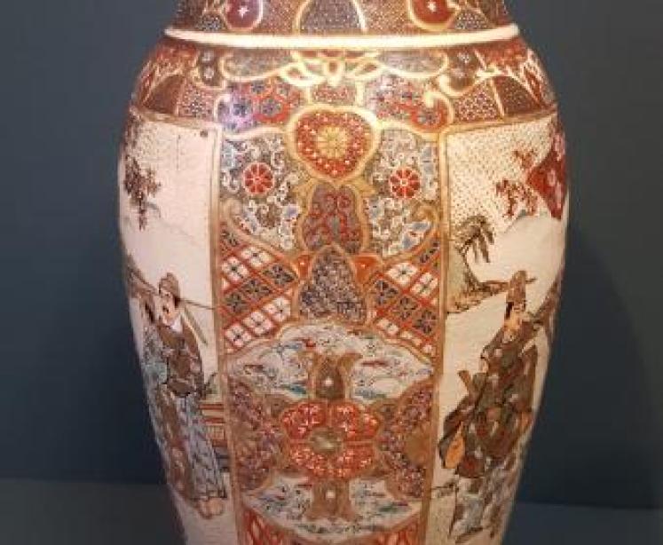 Impressive Pair of Large Victorian Satsuma Vases - Image 5