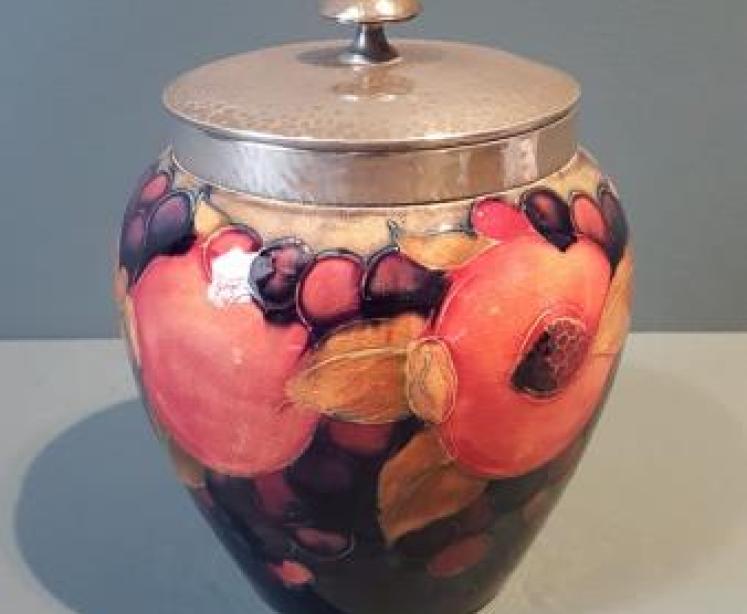 Moorcroft Pomegranate Jar and Cover - Image 1