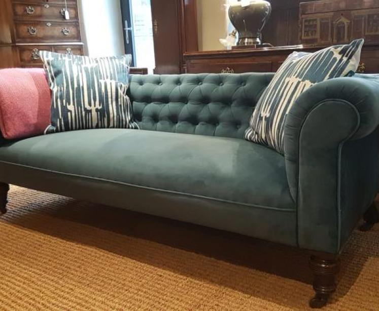 Victorian Chesterfield Sofa - Image 5