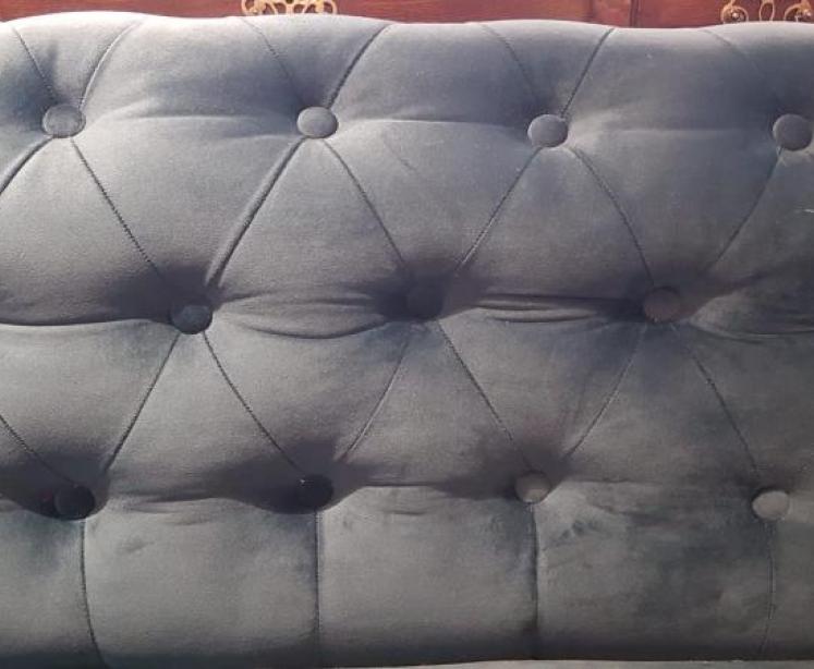 Victorian Chesterfield Sofa - Image 7