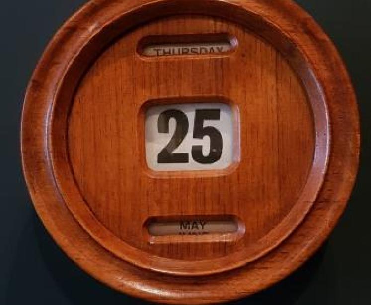Edwardian Oak Perpetual Wall Calendar - Image 1