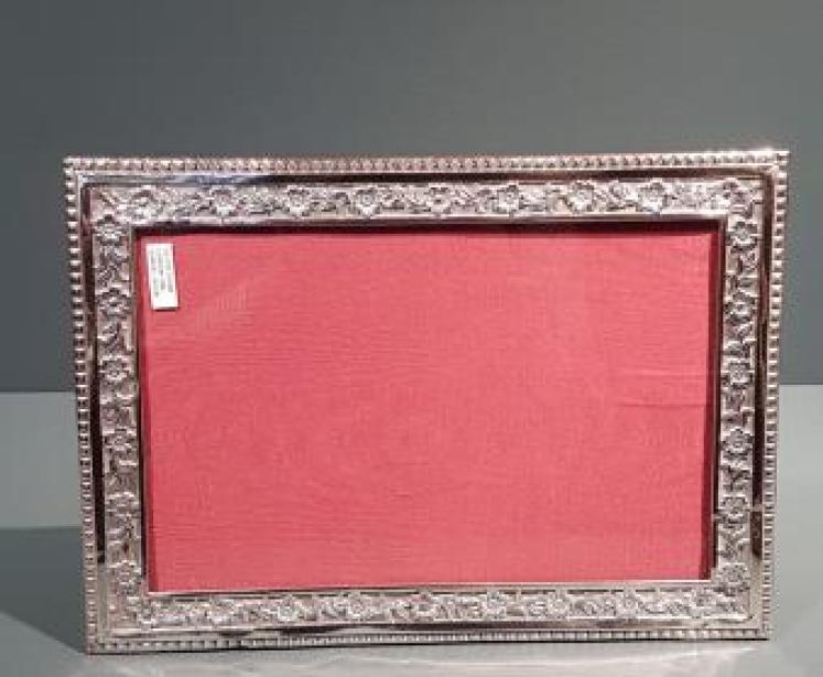 Large Victorian Silver Photo Frame - Image 2