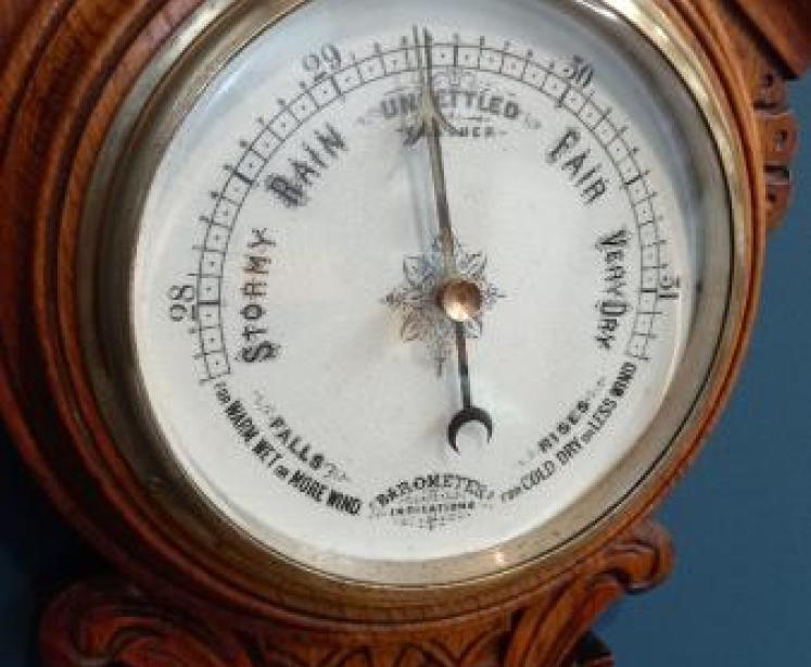 Victorian Polished Golden Oak Banjo Barometer - Image 4