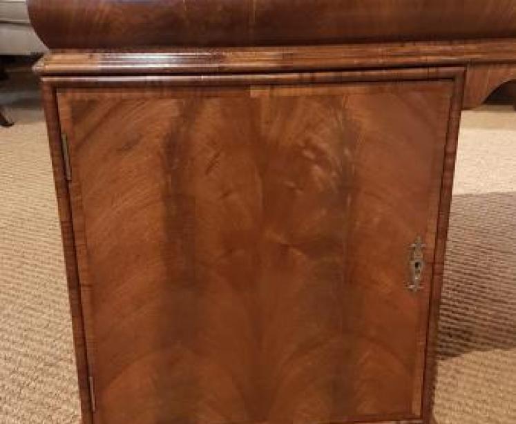 Outstanding Edwardian Walnut Partners Desk  - Image 2