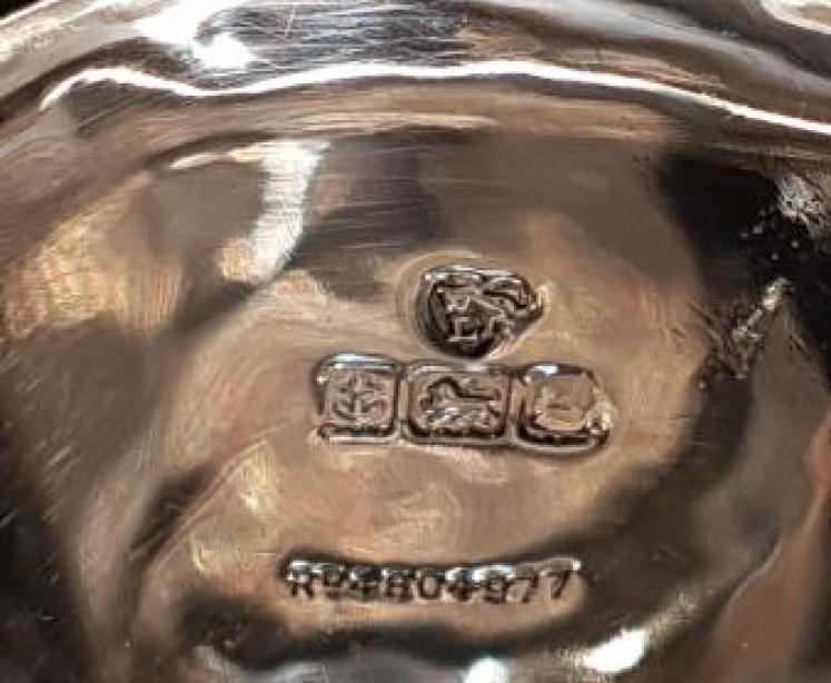 Silver Pocket Watch Style Triple Sovereign Case - Image 6