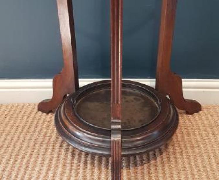 Arts and Crafts Oak Hall Stand - Image 3