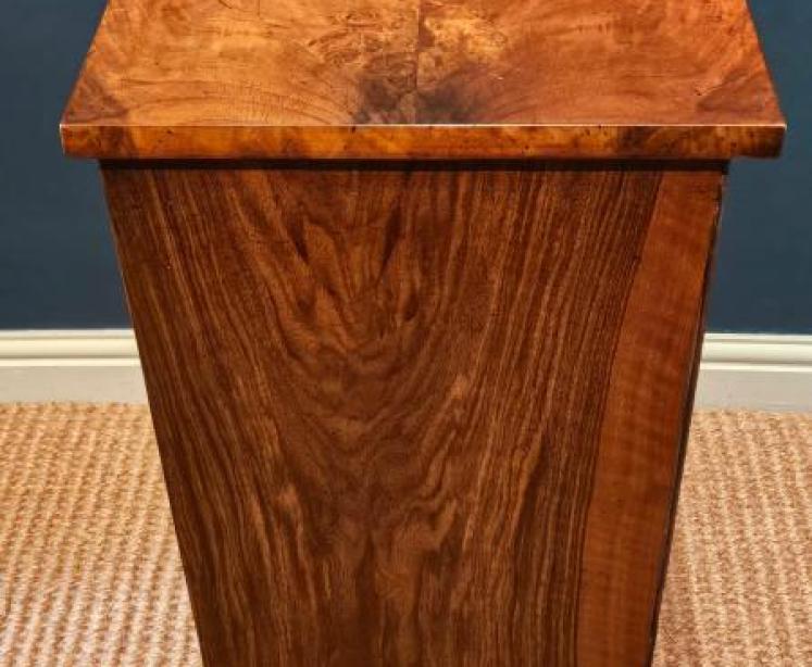 Matching Pair of Victorian Burr Walnut Bedside Chests - Image 5