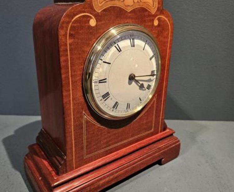 Superb Shell Inlaid Swept Top Edwardian Mantel Clock  - Image 2