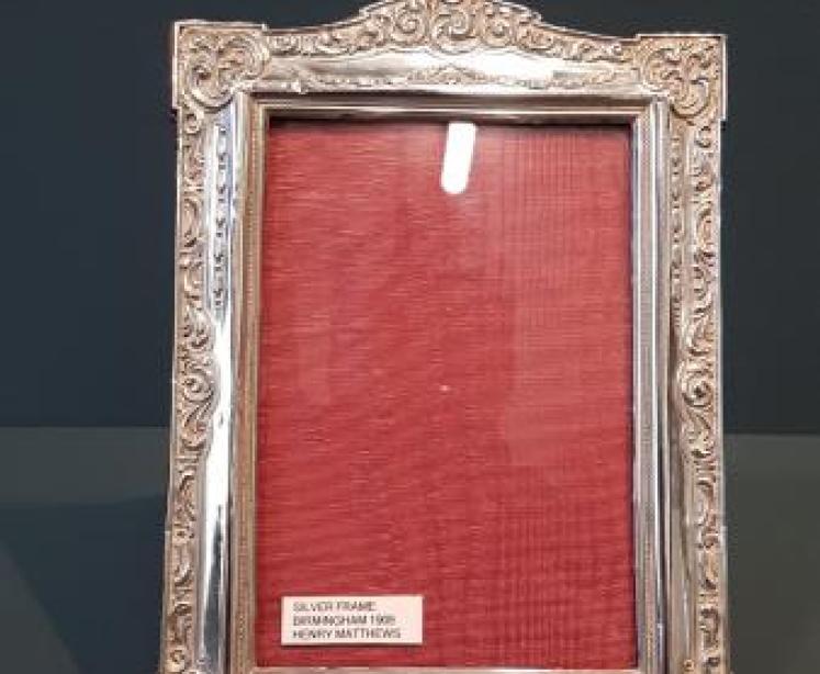 Edwardian Embossed Silver Photo Frame - Image 1