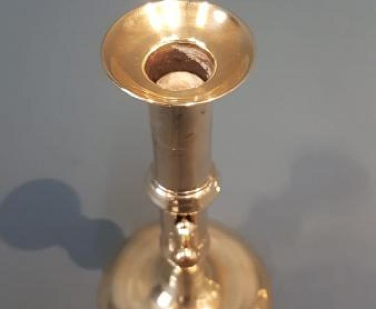 Pair of George III Brass Candlesticks with Pushers - Image 4