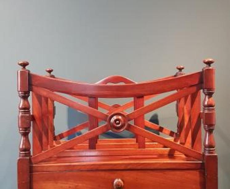 Immaculate Regency Mahogany Canterbury  - Image 2