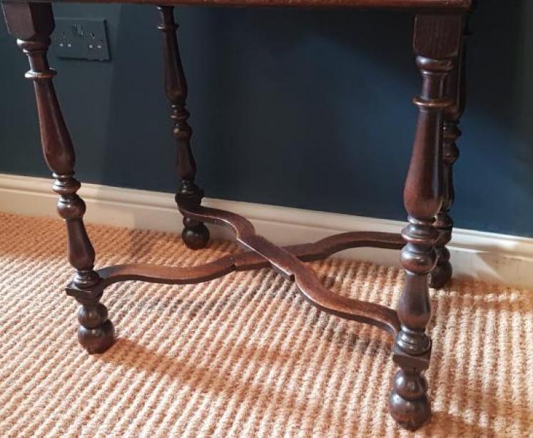 Superb George I Oak Side Table - Image 7