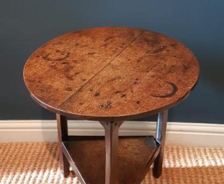 Small Proportioned George II Oak Cricket Table - Image 1