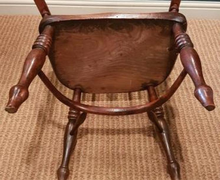 Victorian Yew Wood Windsor Chair with Crinoline Stretcher - Image 4