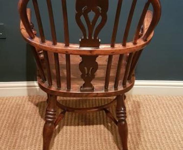 Victorian Yew Wood Windsor Chair with Crinoline Stretcher - Image 5