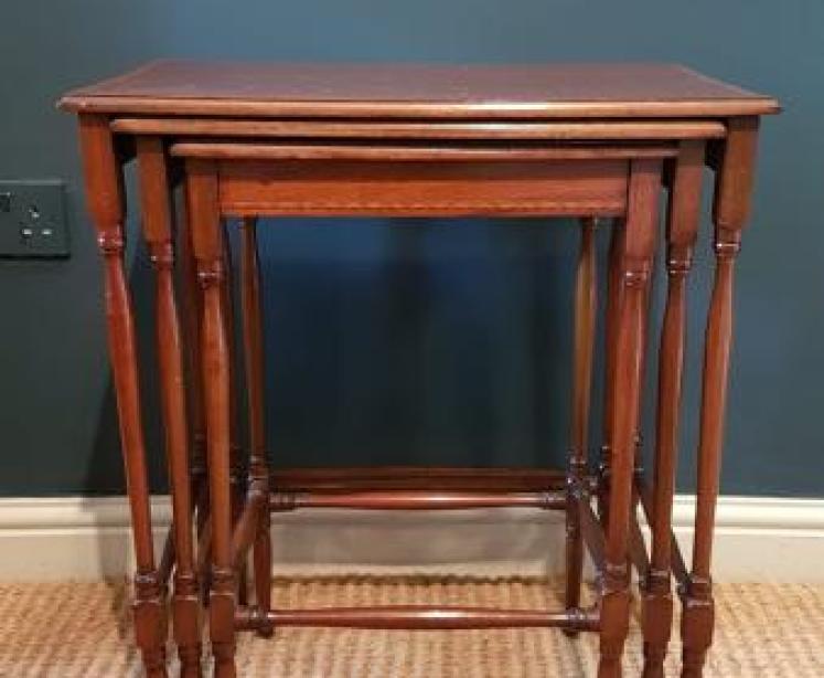 Nest of Edwardian Mahogany Occasional Tables - Image 2