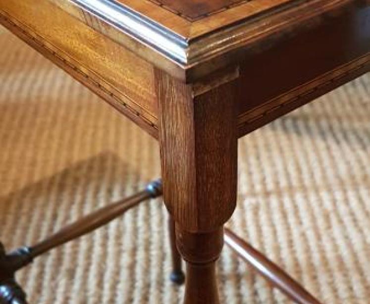 Nest of Edwardian Mahogany Occasional Tables - Image 5