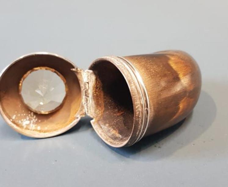 Victorian Snuff Horn with Silver and Citrine Lid - Image 6