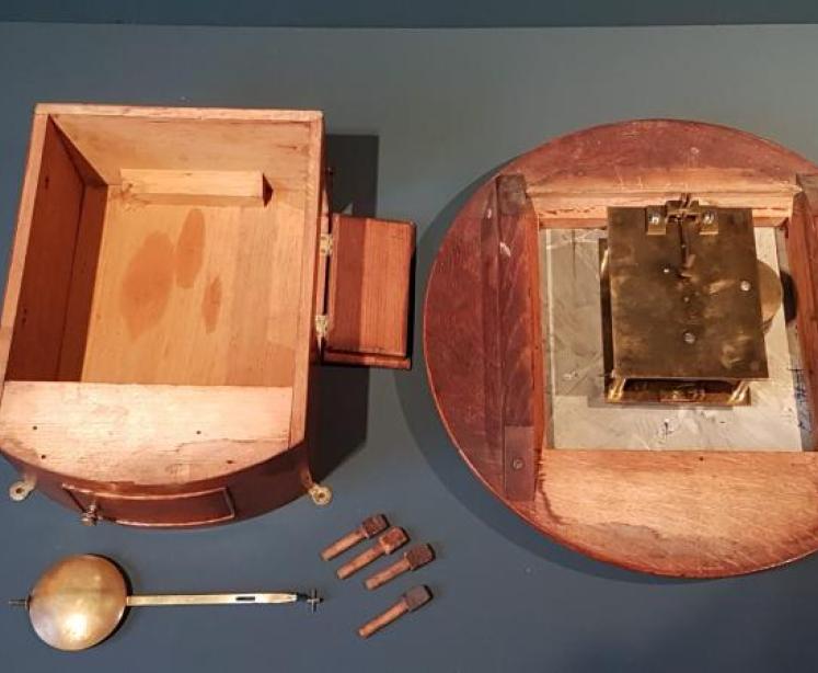 Victorian Oak Cased Fusee Wall Clock  - Image 2