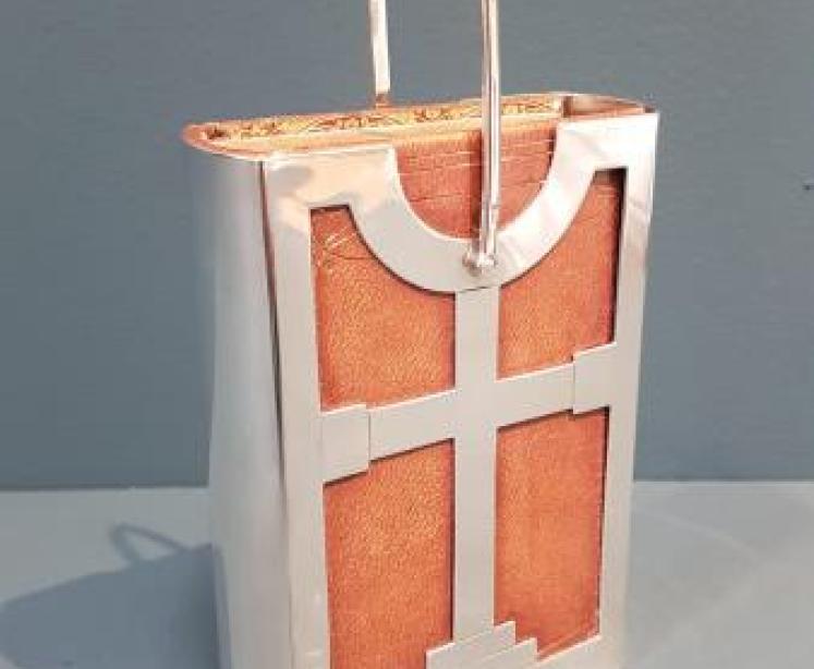 George V Silver Prayer Book Carrier and Book  - Image 1