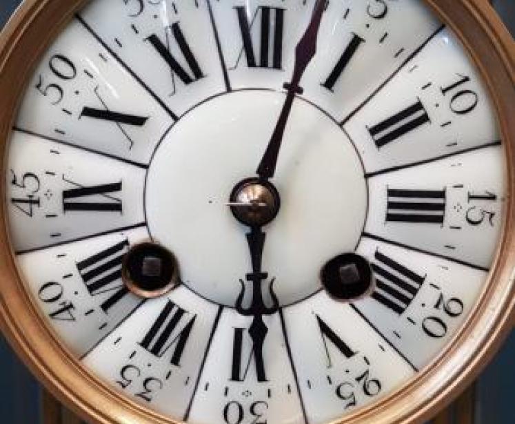 Victorian Four Glass Clock - Image 5