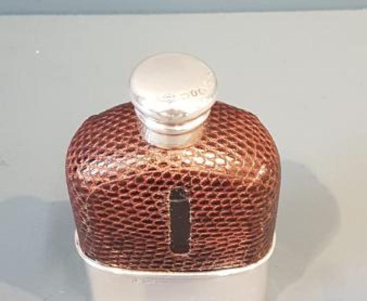 Victorian Silver and Lizard Skin Hip Flask - Image 4