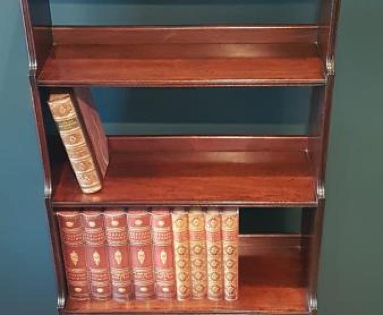Regency Mahogany Waterfall Bookcase - Image 4