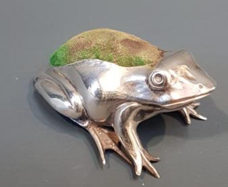 Silver Frog Pin Cushion - Image 6