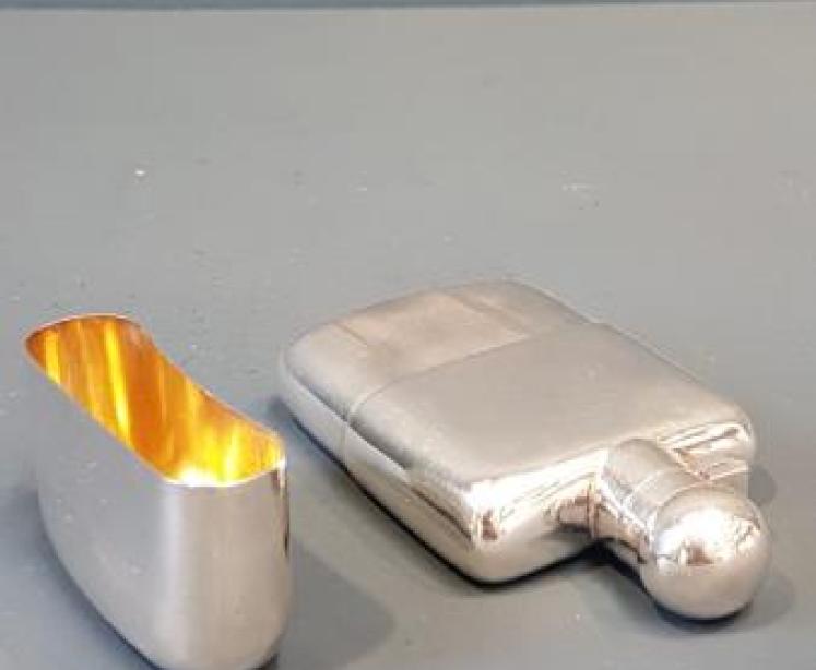 George V Silver Hip Flask - Image 5