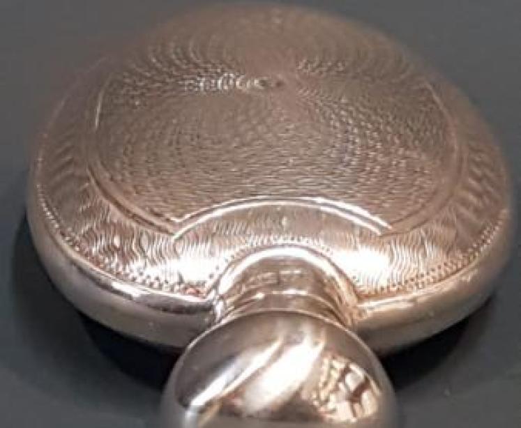 George V Engine Turned Silver Scent Bottle - Image 5