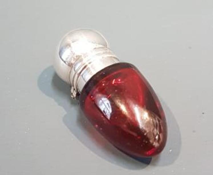 Victorian Silver Topped Pocket Scent Bottle - Image 1