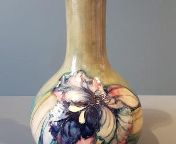 Large Early Moorcroft Slipper Orchid Vase  - Image 5