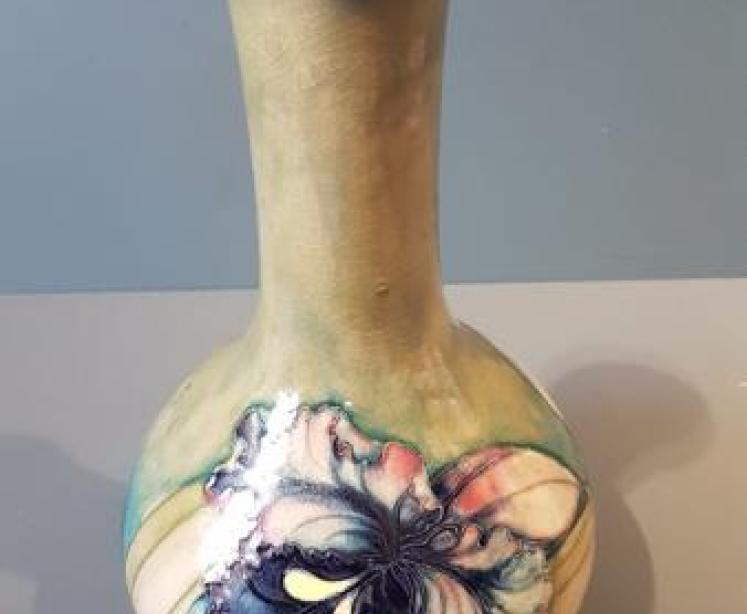 Large Early Moorcroft Slipper Orchid Vase  - Image 6