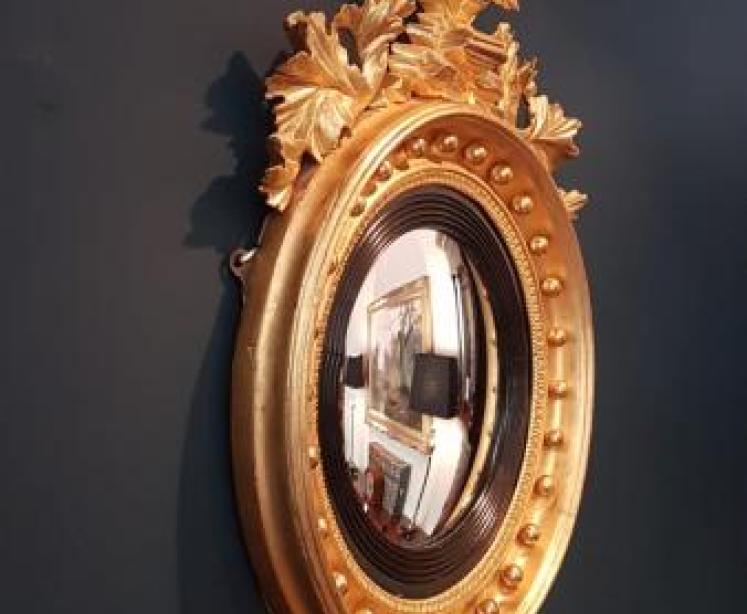 Regency Gilt Convex Mirror with Original Pediment - Image 3
